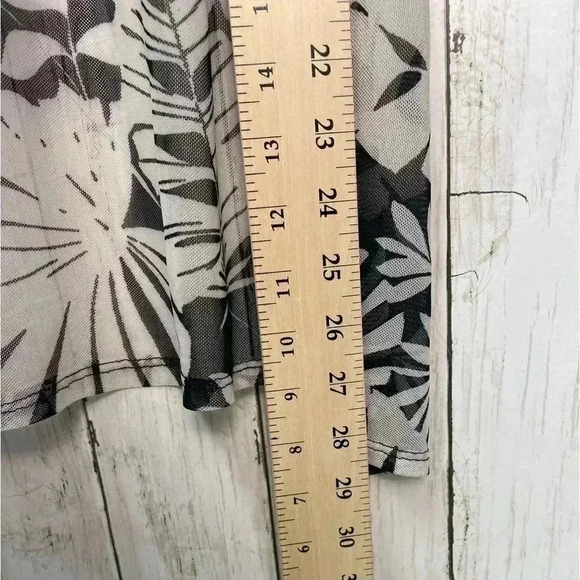 NE & LO Sheer cover up size small Black and White - Picture 7 of 9